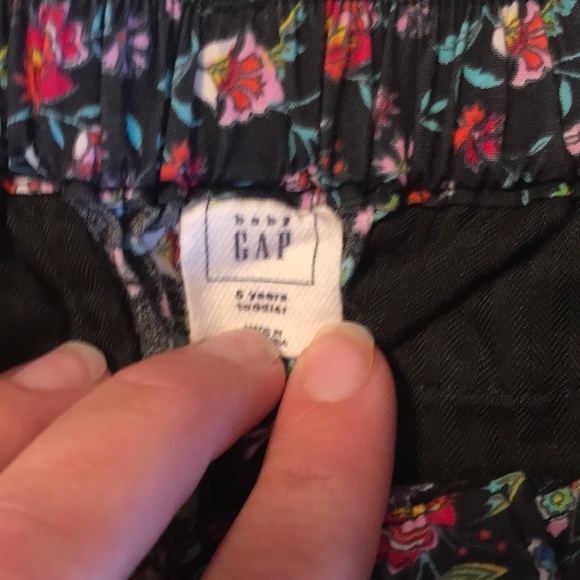 EUC girls shorts. 5T - Picture 5 of 8